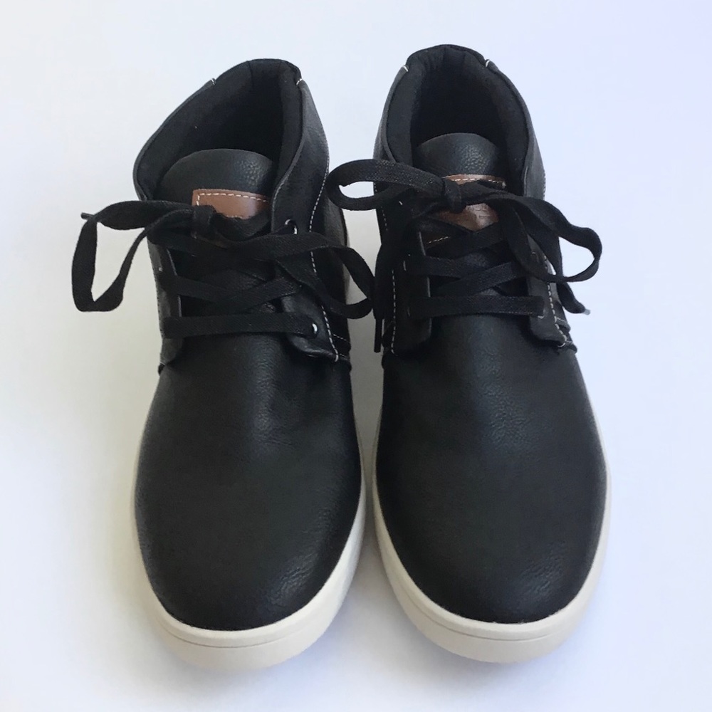 STEVE MADDEN black and brown vegan leather shoes 8